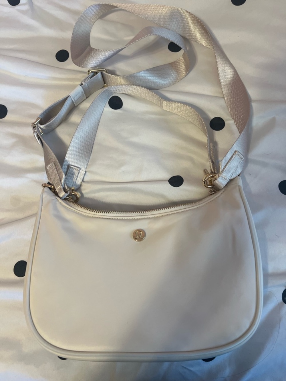 Lululemon city essentials crossbody 3l